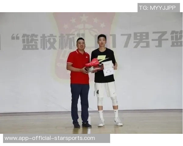 弗兰克盛赞范德芬展望未来俱乐部前景光明令人期待