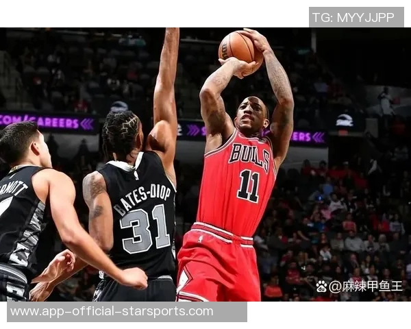 三球半场表现平平12投4中贡献12分4板3助3失误状态需提升 三球半场表现平平12投4中贡献12分4板3助3失误状态需提升