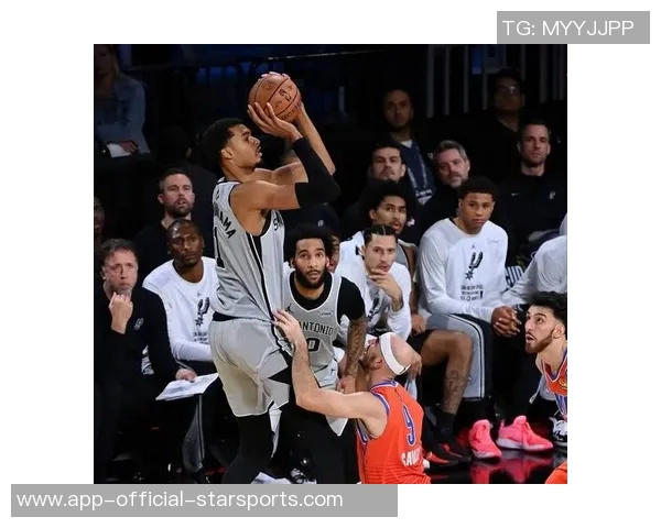 文班复出表现抢眼却难救球队20中10砍下30分5板罚球8中7无力回天