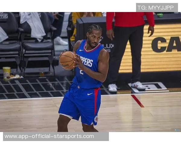 快船发布莱昂纳德周最佳海报战神卡限时返场再创辉煌